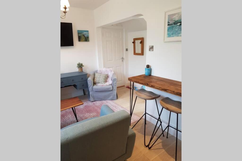 St Ives Apartment Private Parking With Garden 10 Minute Walk Into Town And Beach Exteriör bild
