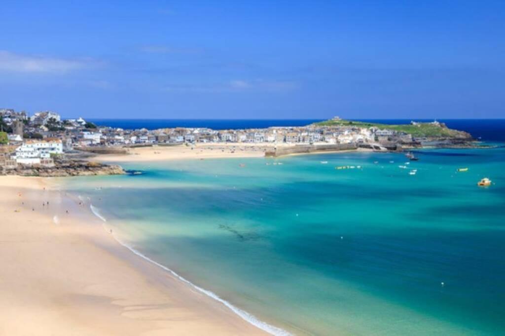 St Ives Apartment Private Parking With Garden 10 Minute Walk Into Town And Beach Exteriör bild
