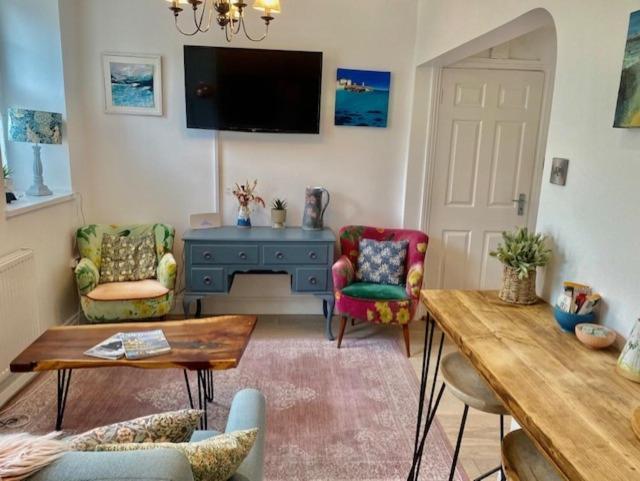 St Ives Apartment Private Parking With Garden 10 Minute Walk Into Town And Beach Exteriör bild